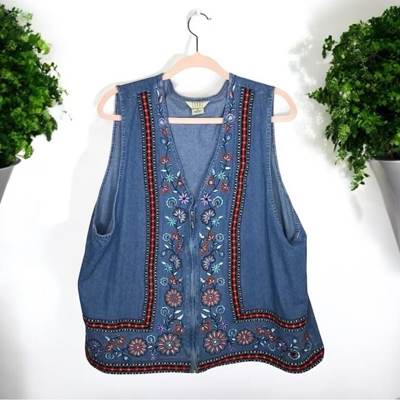 Women’s 2X Denim Embroidered Vest Zip Front Boho Festival Western Hippie Y2K - Picture 7 of 7